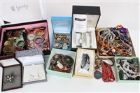 Lot 3369 - Quantity of costume jewellery - including bead...