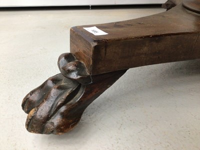 Lot 111 - Victorian mahogany circular tilt-top breakfast table