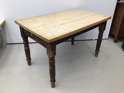 Lot 38 - Late Victorian pine kitchen table with single drawer, on turned legs