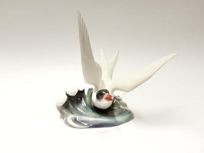 Lot 206 - Royal Crown Derby model of a Tern with outstretched wings