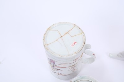 Lot 55 - Lowestoft Mandarin style wares