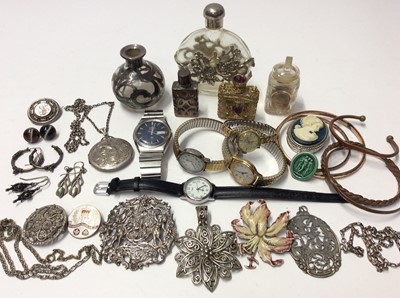 Lot 566 - Costume jewellery, silver, scent bottles and wristwatches