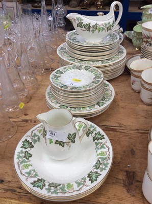 Lot 71 - Quantity of Wedgwood Santa Clara pattern dinner ware