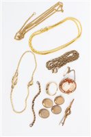 Lot 3391 - Carved shell cameo brooch in gold (9ct) mount,...
