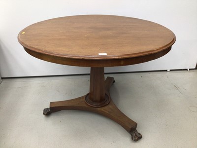 Lot 117 - Victorian mahogany circular breakfast table