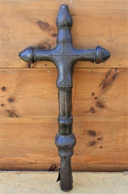 Lot 1775 - 17th/18th century Spanish leather clad and stud work crucifix case, 88cm high