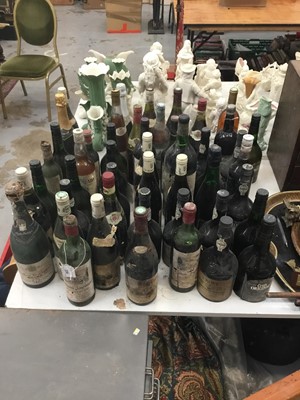 Lot 230 - Lot vintage bottles of wine, Sherry and 1943 bottle champagne