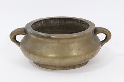 Lot 882 - Antique Chinese Bronze censer