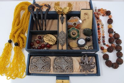 Lot 457 - Victorian moss agate brooch, Victorian agate brooch, a carnelian bead and nut necklace, similar bracelet, 1920s yellow glass beadwork sautoir necklace and vintage costume jewellery
