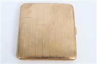 Lot 3402 - Gold (9ct) cigarette case, Birmingham 1926