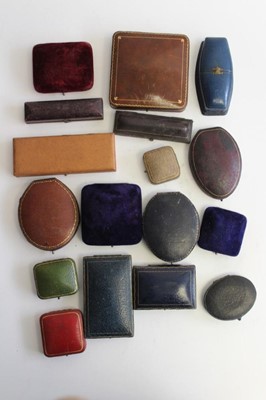 Lot 540 - Collection of 17 antique jewellery boxes various