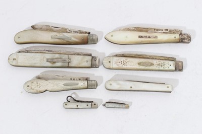 Lot 434 - Victorian silver and mother of pearl fruit knife (Sheffield 1844), together with four other silver and mother of pearl fruit knives and three other fruit knives (8)