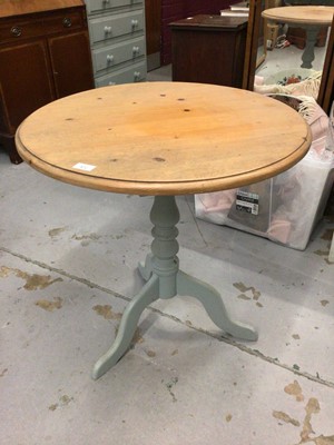 Lot 872 - Pine circular wine table on grey painted tripod base