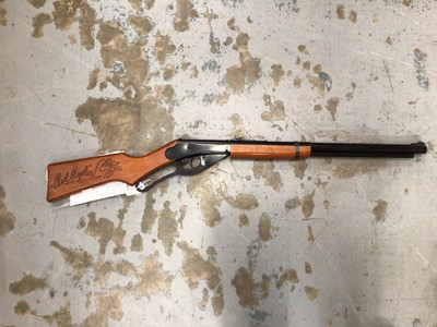 Lot 21 - Daisy BB Gun with underlever action