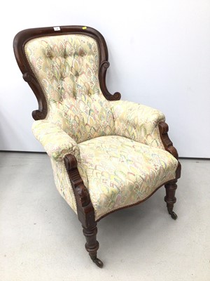 Lot 40 - Victorian mahogany framed spoon back chair