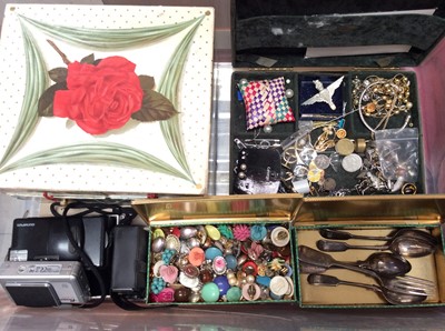 Lot 650 - Box jewellery and bijouterie