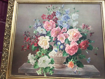 Lot 178 - Group pictures and prints