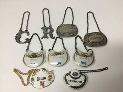 Lot 225 - Collection of antique and vintage wine and spirit labels