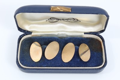 Lot 38 - Pair 9ct gold cufflinks in case