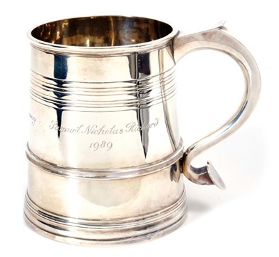Lot 379 - Silver mug