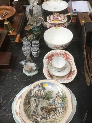 Lot 139 - Early 19th century lustre teapot together with a Wedgwood bowl, Chinese Foo Dog and other ceramics