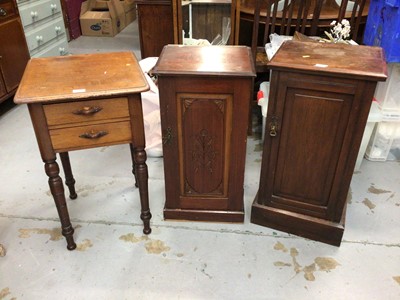 Lot 916 - Edwardian oak pot cupboard, together with another pot cupboard and a bedside table with two draws, on turned legs (3)