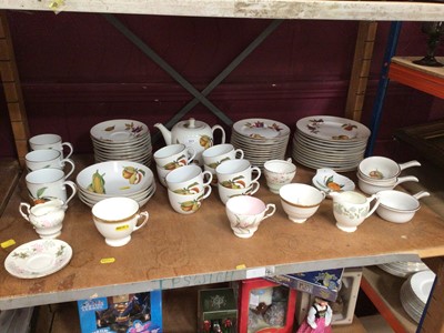 Lot 511 - Royal Worcester Evesham pattern tea wares, and further china including Paragon and Coalport