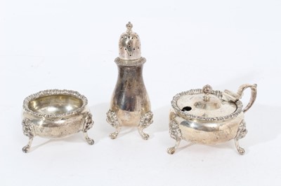 Lot 387 - Good quality 1940s silver three piece crust set by Goldsmiths & Silversmiths Company