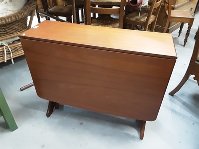 Lot 979 - G Plan teak Dropleaf table