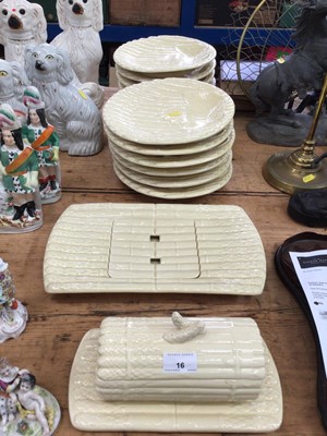 Lot 16 - Creamware asparagus service, including two serving dishes and twelve plates (14)