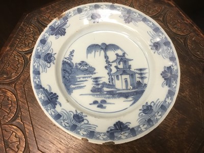 Lot 162 - 18th century Delft dish