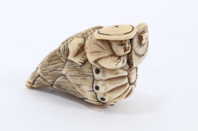Lot 970 - 19th century Japanese carved ivory netsuke