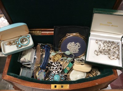Lot 698 - Jewellery box containing vintage costume jewellery, wristwatches and Stratton powder compact
