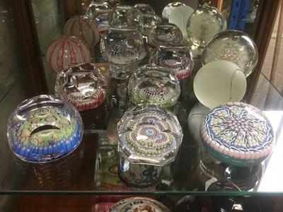 Lot 262 - Collection of modern paperweights