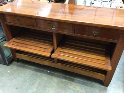 Lot 373 - Pair Contempory Cherry cupboards each with two panelled doors 81 cm