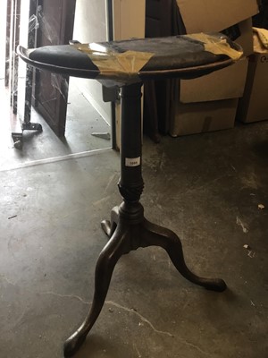 Lot 1055 - Georgian tripod table