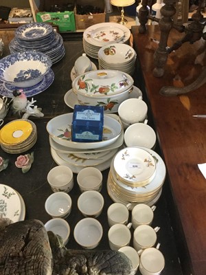 Lot 628 - Group of Royal Worcester Evesham pattern ceramics together with various other Royal Worcester tablewares