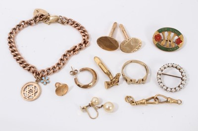 Lot 128 - Group of mainly 9ct gold jewellery including charm bracelet, pair cufflinks, ‘mum’ ring, enamelled brooch pin and other items