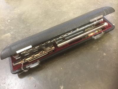 Lot 2206 - Flute in fitted case (unnamed)
