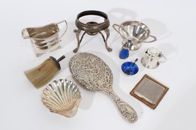 Lot 326 - Selection of miscellaneous Georgian and later silver