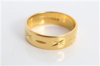 Lot 3257 - Gold (22ct) wedding ring, size M - N