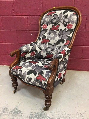 Lot 300 - Victorian mahogany spoon back armchair and a late Victorian walnut open armchair