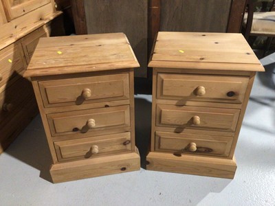 Lot 6 - Pair of pine three drawer bedside chests and a pine dressing table mirror (3)