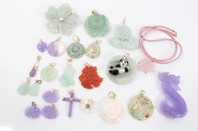 Lot 91 - Collection gold mounted Chinese carved hard stone pendants