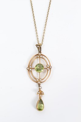 Lot 102 - Edwardian 15ct gold peridot and seed pearl pendant on chain