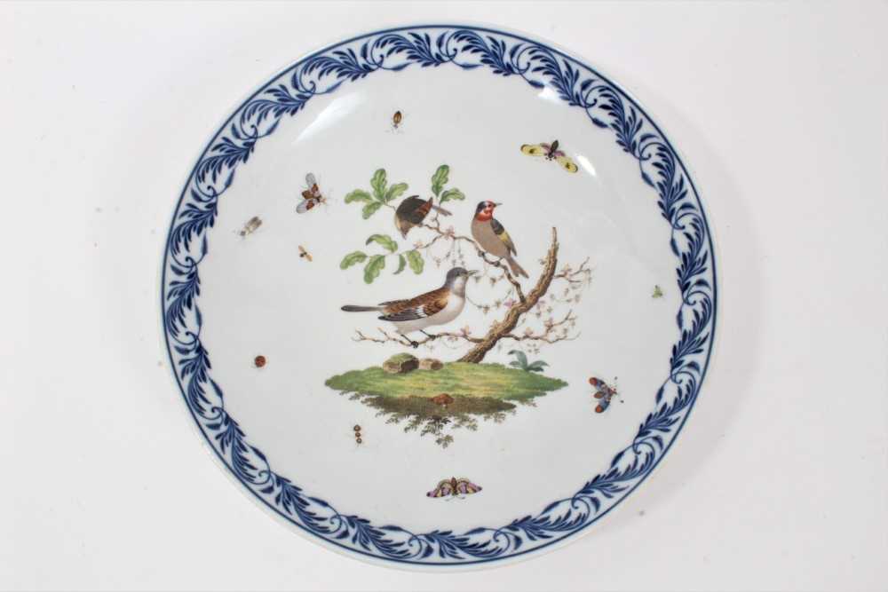 Lot 233 - Meissen porcelain dish