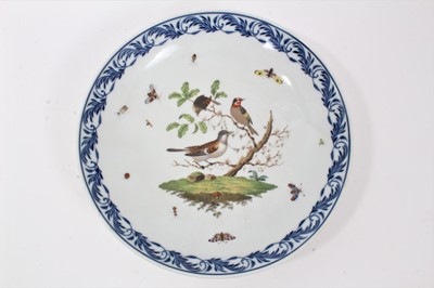 Lot 233 - Meissen porcelain dish