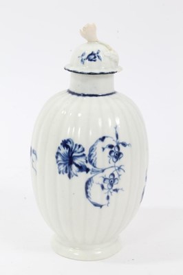 Lot 223 - Worcester tea canister and cover, c.1770, decorated in blue and white with the Gilliflower pattern, 'W' mark to base, 16cm high