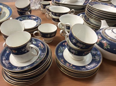 Lot 1167 - Wedgewood Blue Siam tea, coffee and dinner service
