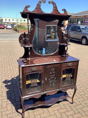 Lot 139 - Early 20th century mirror back chiffonier